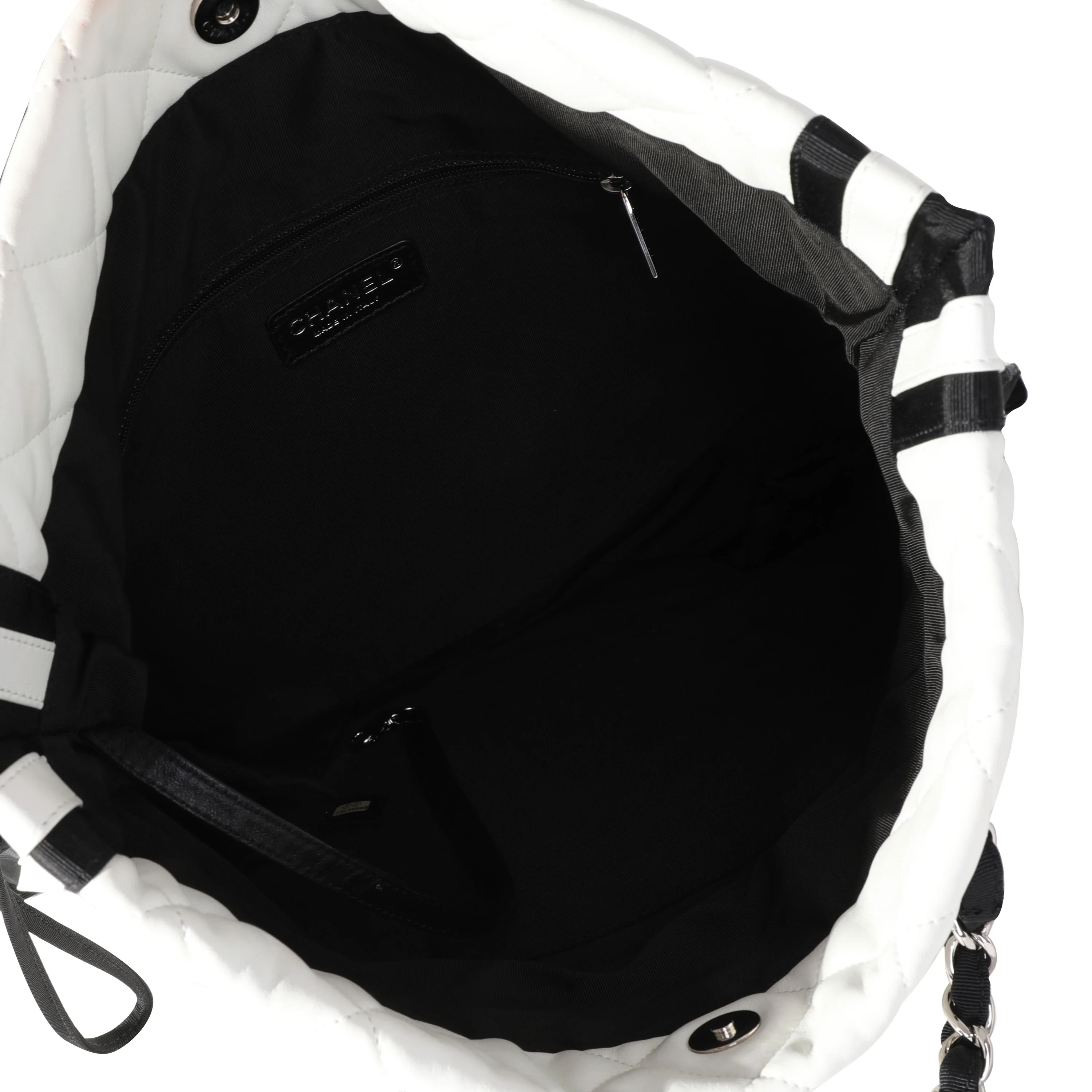 Chanel White Quilted Lambskin & Black Grosgrain CC Drawstring Tote - Image 7