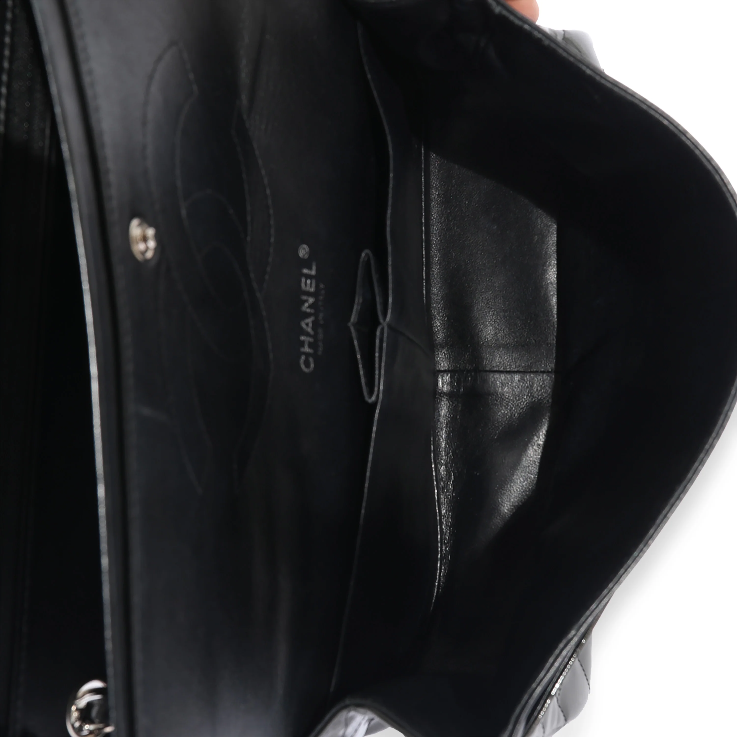 Chanel Grey Quilted Patent Leather Stripe Jumbo Double Flap Bag - Image 8