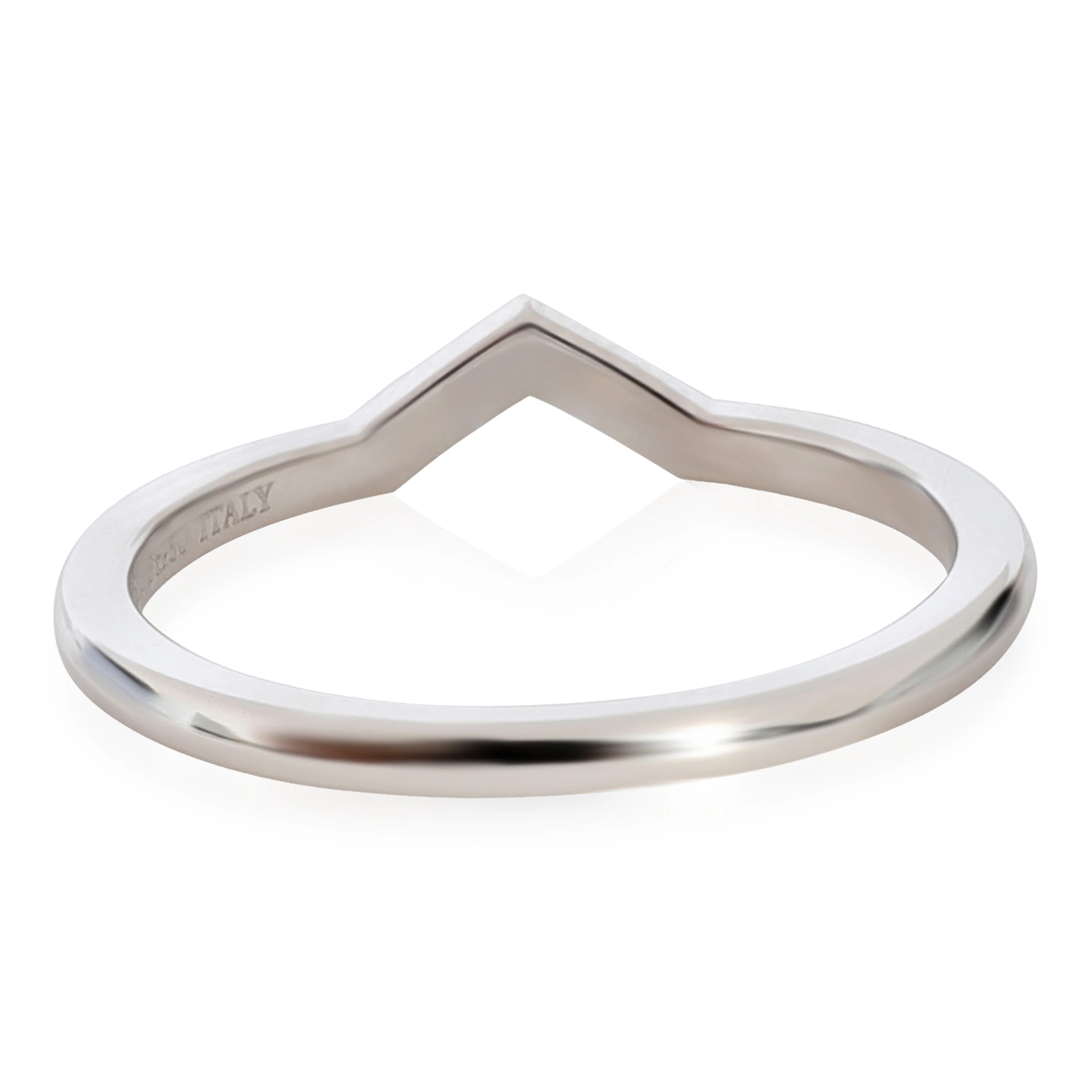The Tiffany Setting V Band Ring Band in Platinum - Image 4