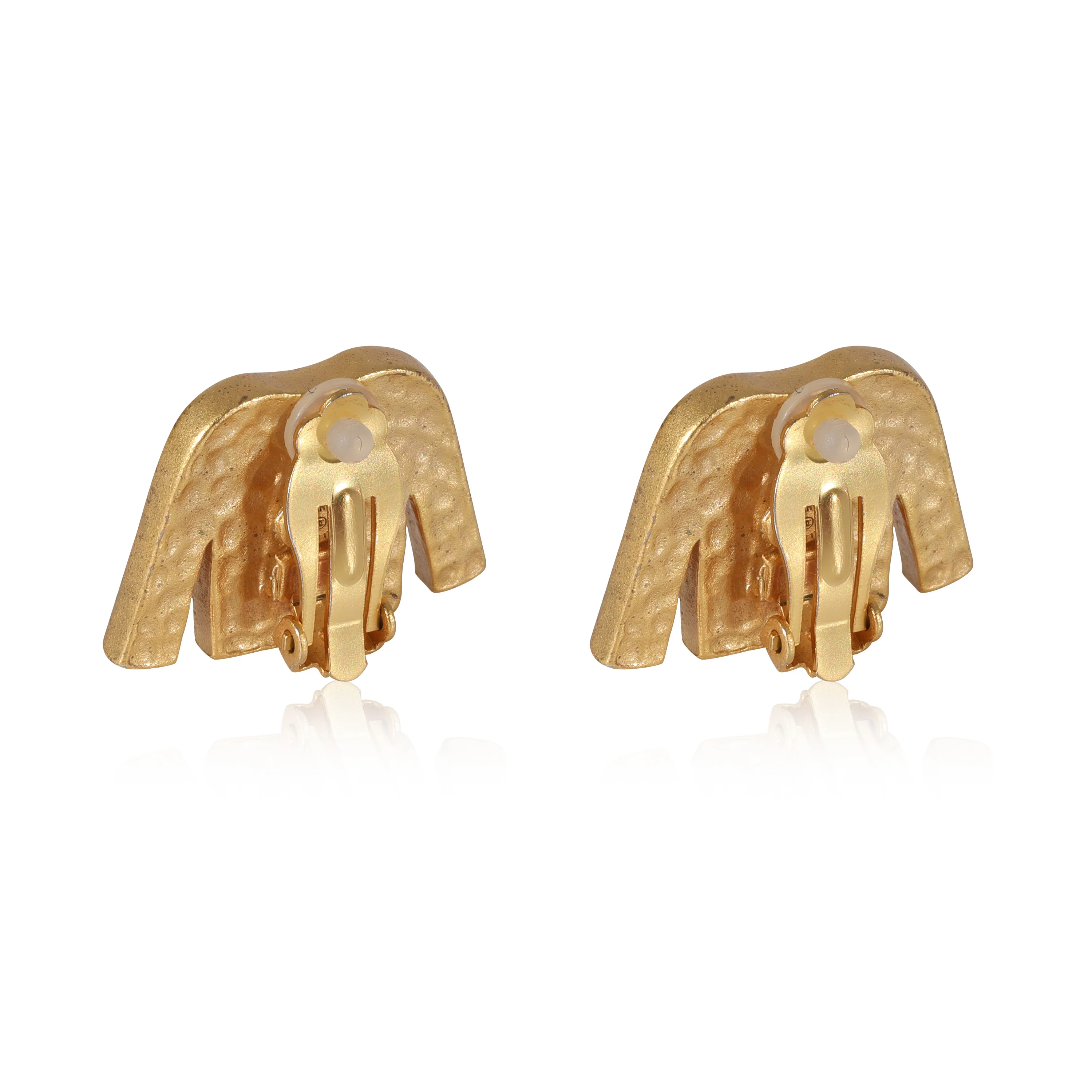 Chanel 2002 CC Sweater Clip On Gold Plated Earrings - Image 2