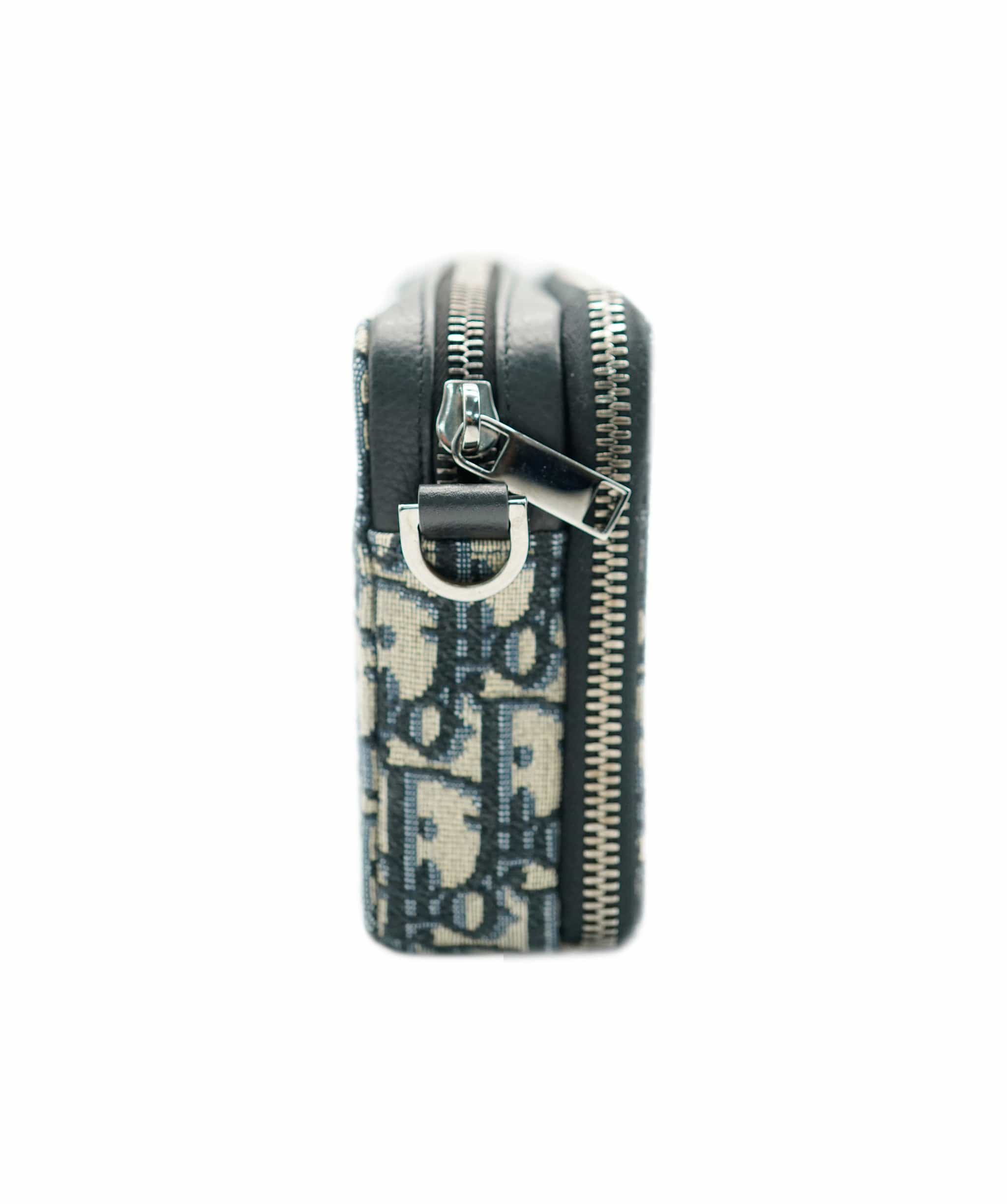 Dior Beige Black Dior Oblique Jacquard Pouch With Strap - Image 2