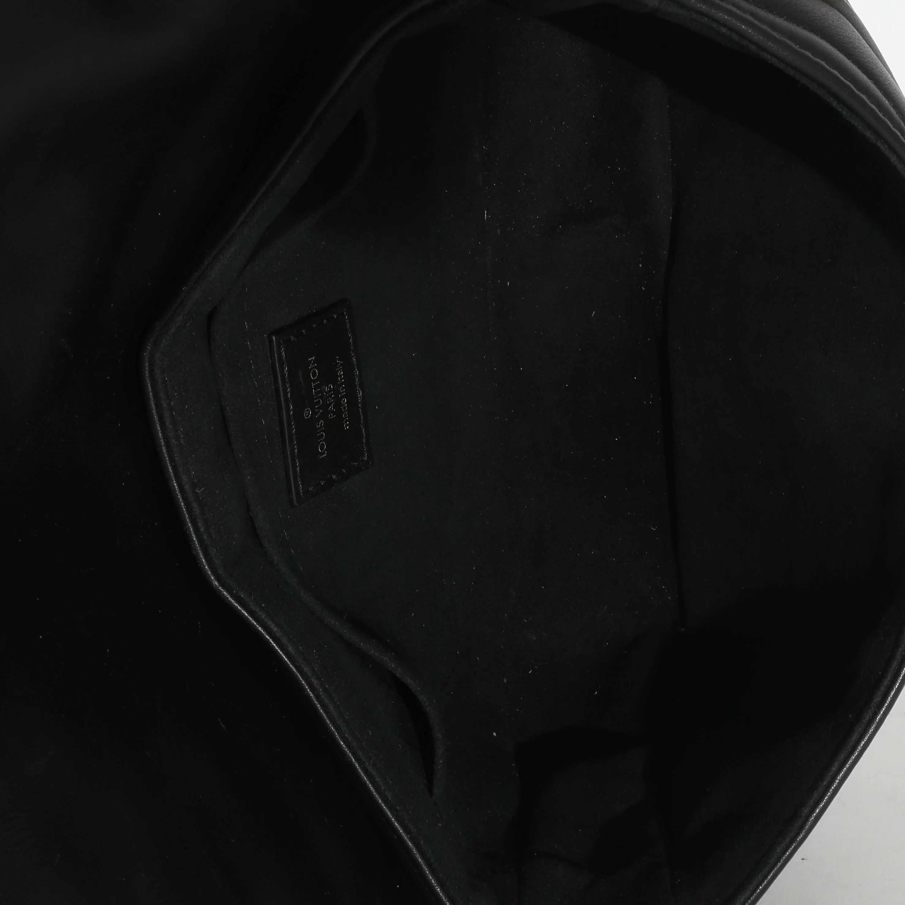 Louis Vuitton Black Calfskin Patches New Wave Chain MM - Image 8