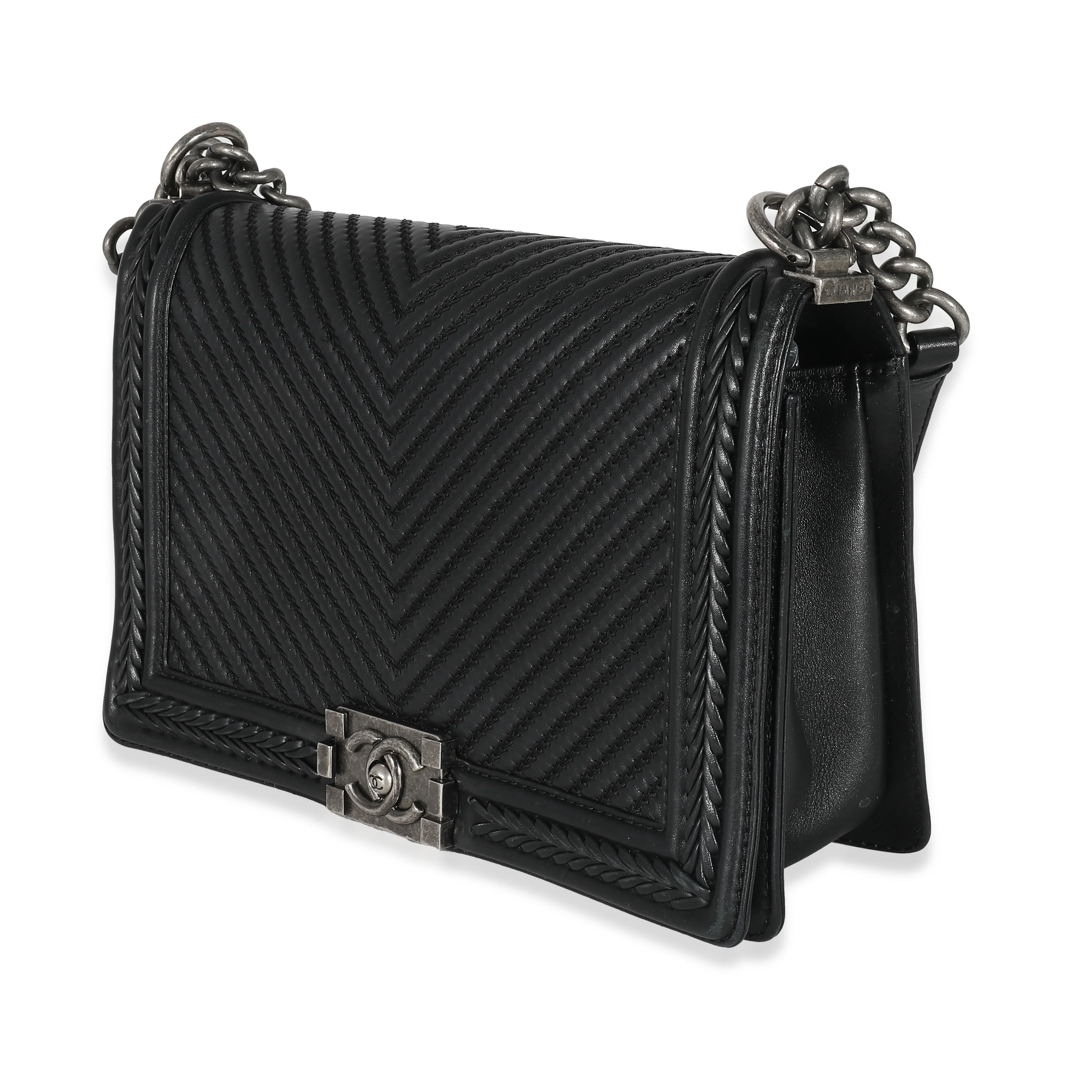 Chanel Black Herringbone Lambskin Chevron New Medium Boy Bag - Image 2