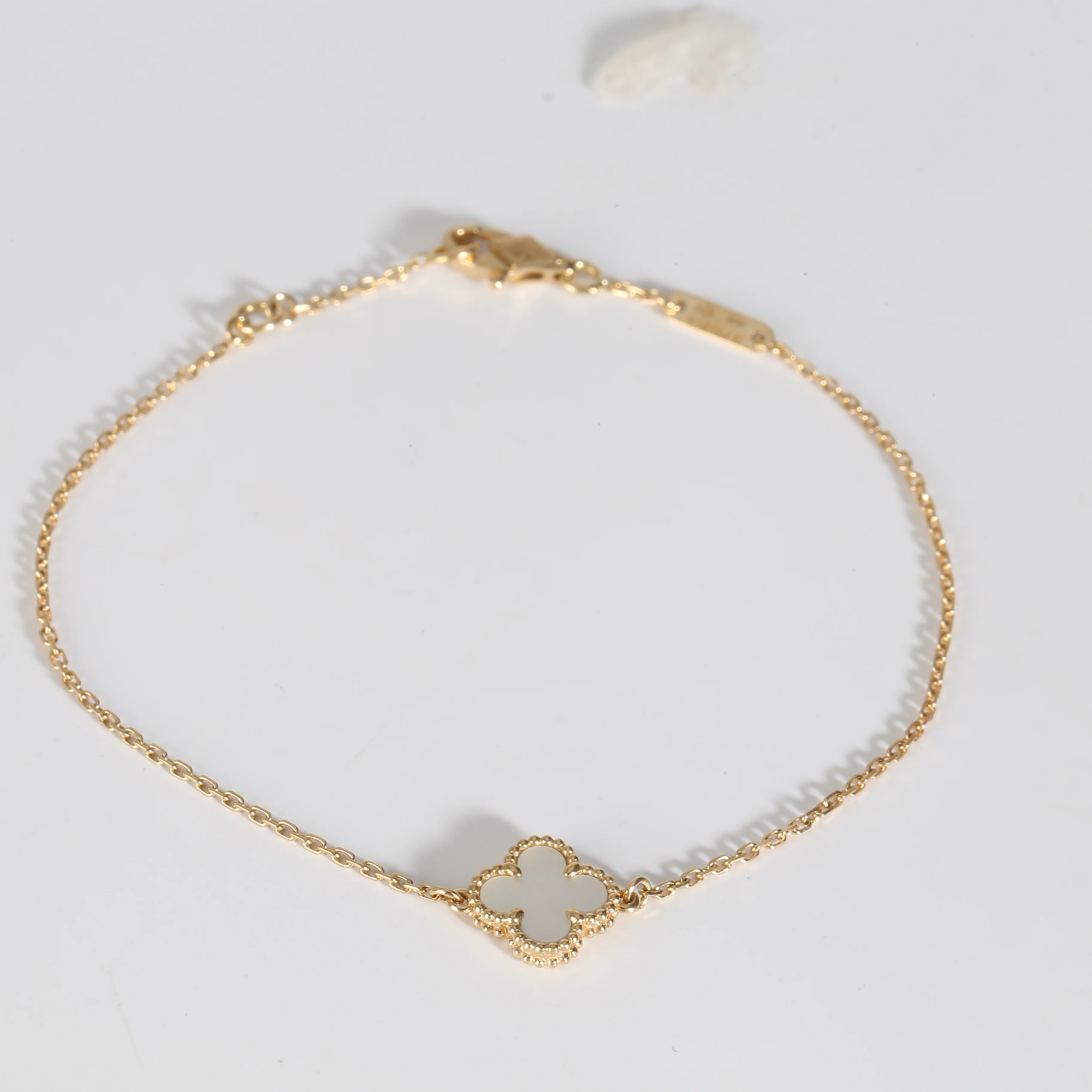 Alhambra Mother Of Pearl Bracelet in 18k Yellow Gold