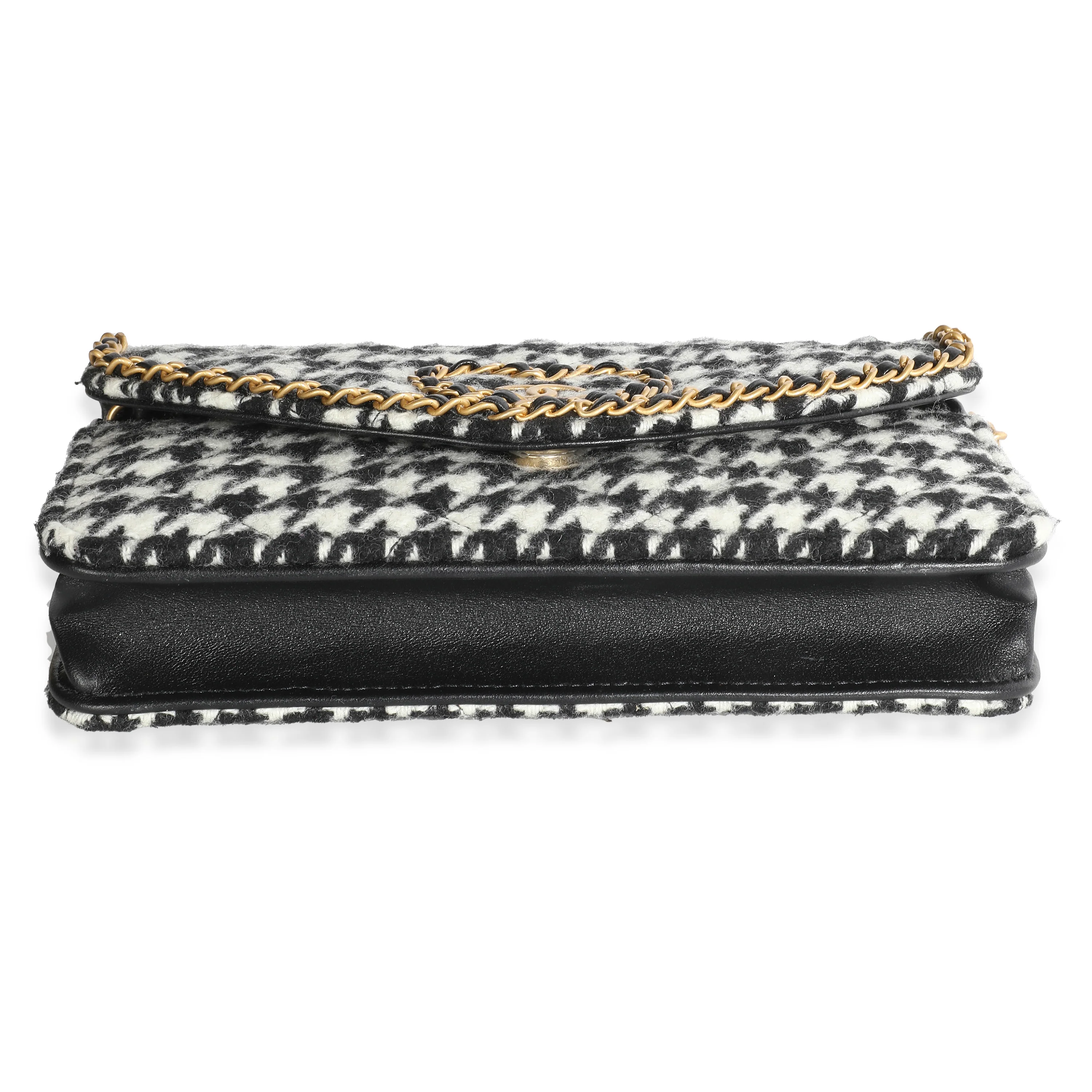Black White Houndstooth Tweed Heart CC Wallet On Chain - Image 5