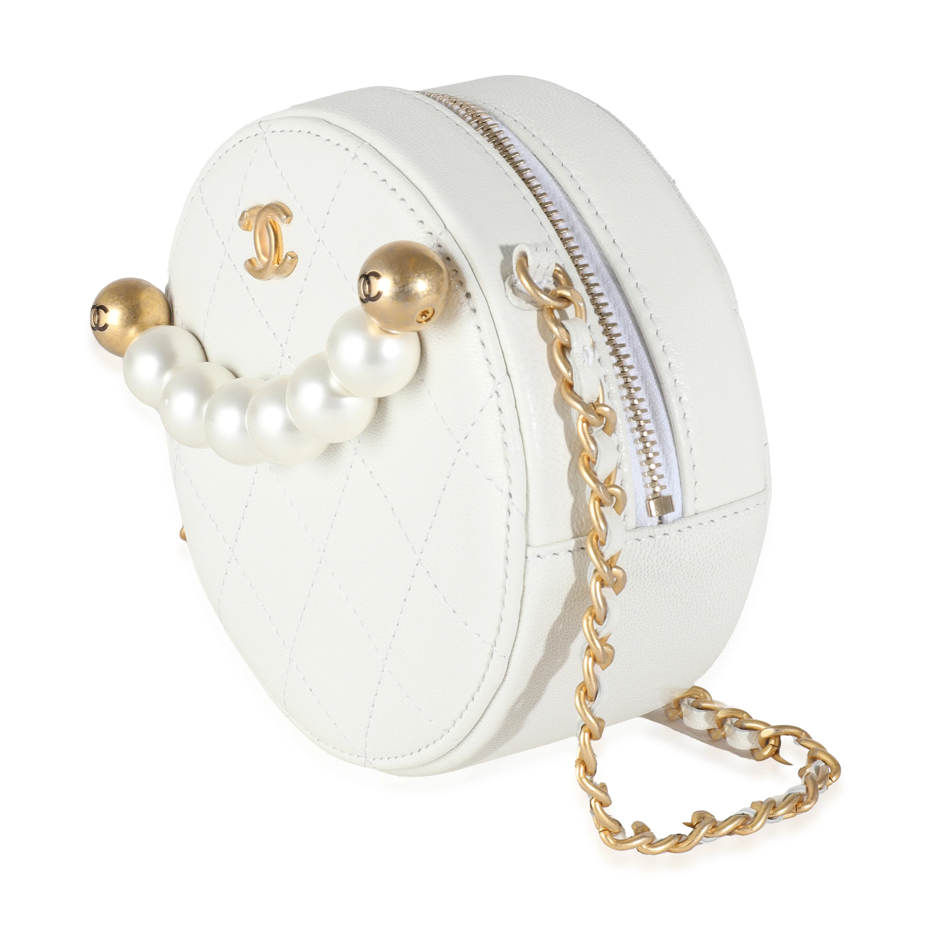 White Quilted Lambskin Pearl Round Clutch With Chain - Image 2