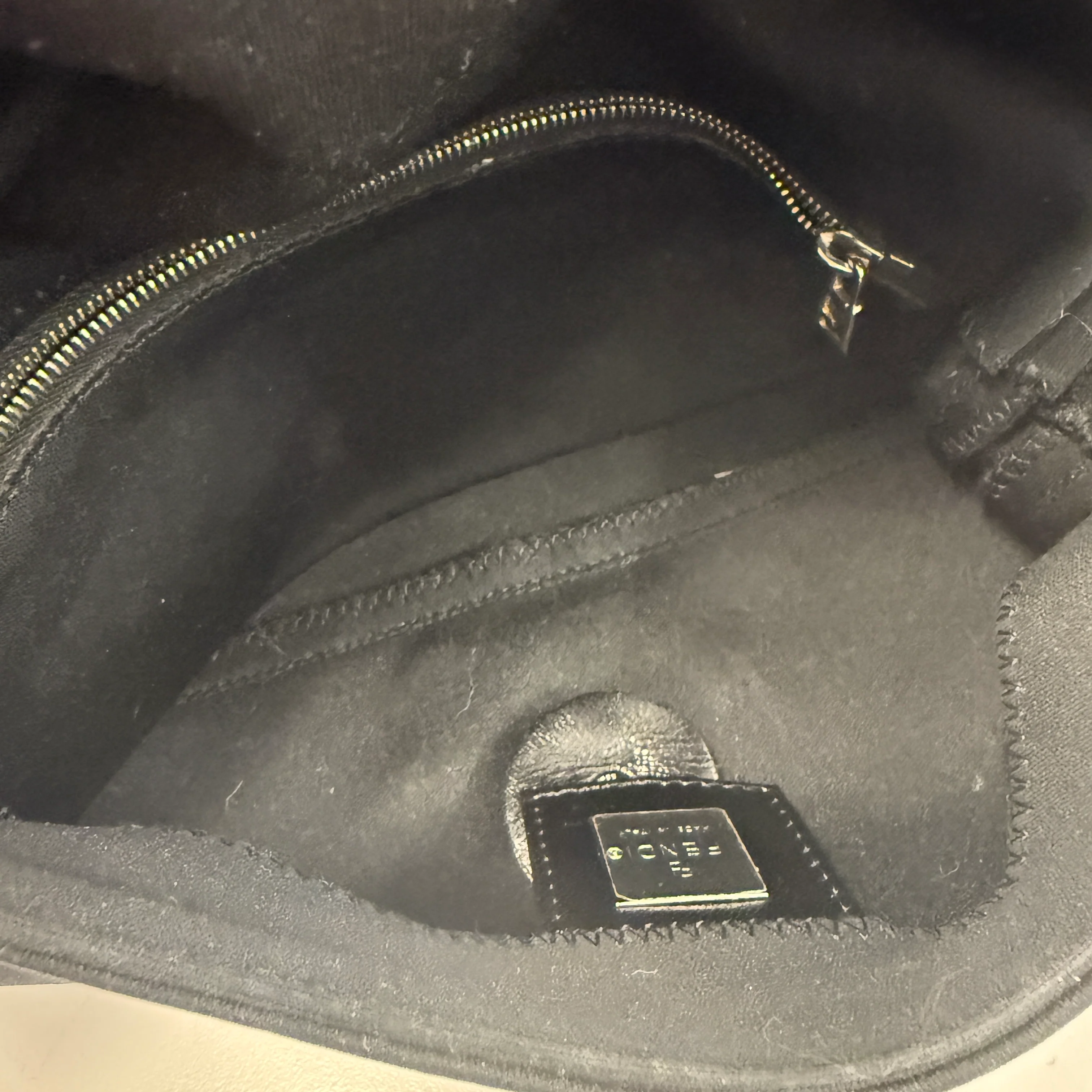 Black Neoprene Baguette Bag - Image 8