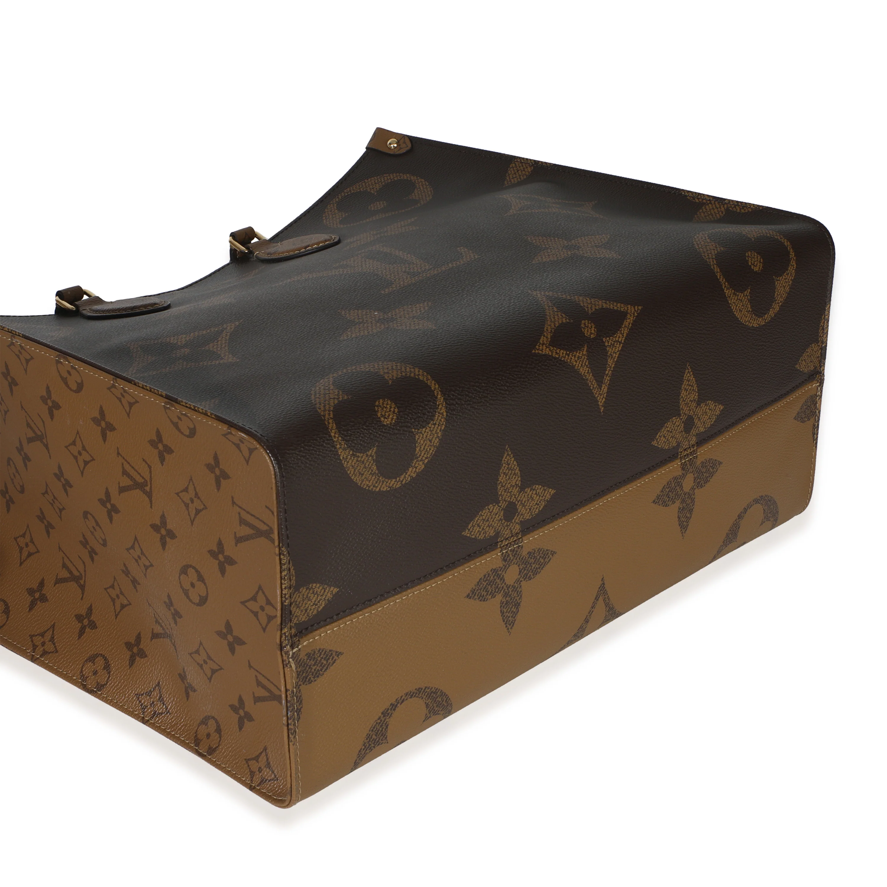 Reverse Monogram Canvas Onthego GM - Image 6