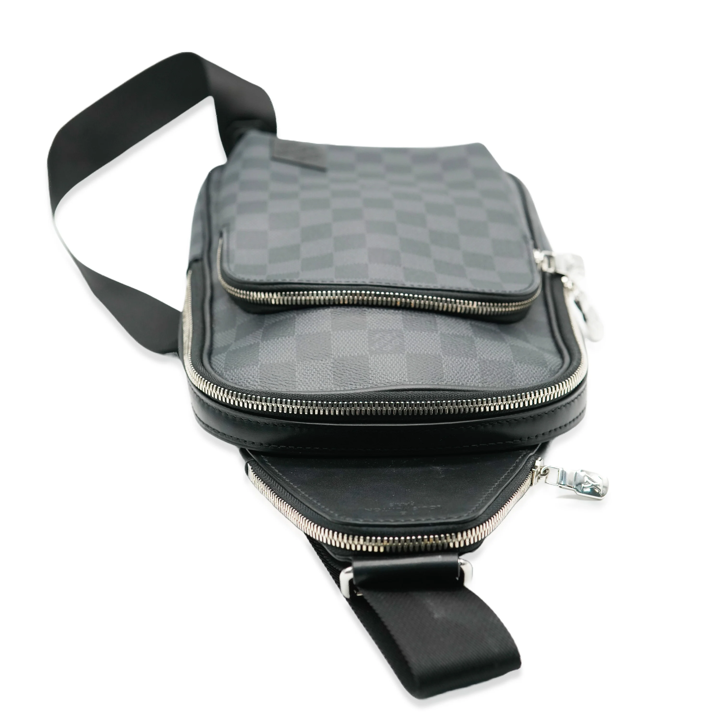 Louis Vuitton Damier Graphite Canvas Avenue Slingbag - Image 7