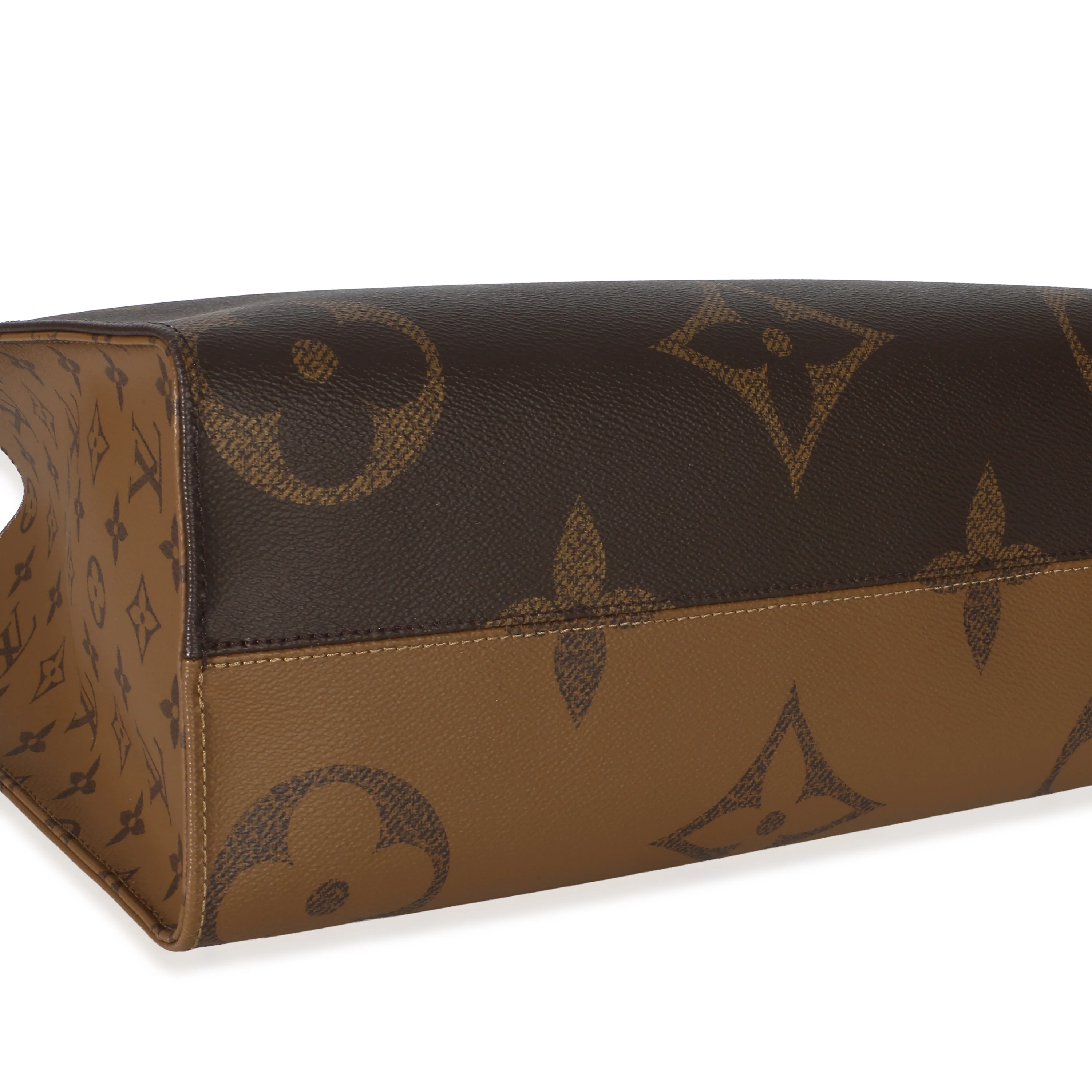 Reverse Monogram Canvas Onthego MM - Image 6